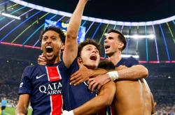 开云体育app-欧国联擂台赛中，球员拼尽全力争胜