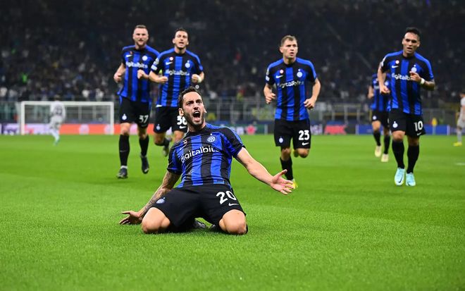 法国豪取5连胜,锁定小组第一强势晋级! 法国豪取5连胜,锁定小组第一强势晋级!