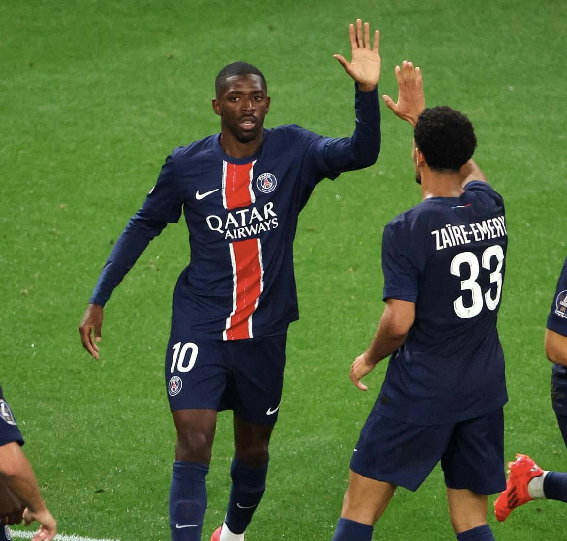 关于巴黎圣日耳曼大胜雷恩，继续领跑积分榜的信息